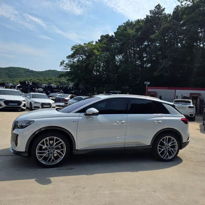 Audi Q4 e-tron 2025 из KR, фото 8