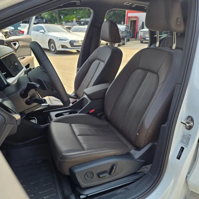 Audi Q4 e-tron 2025 из KR, фото 2