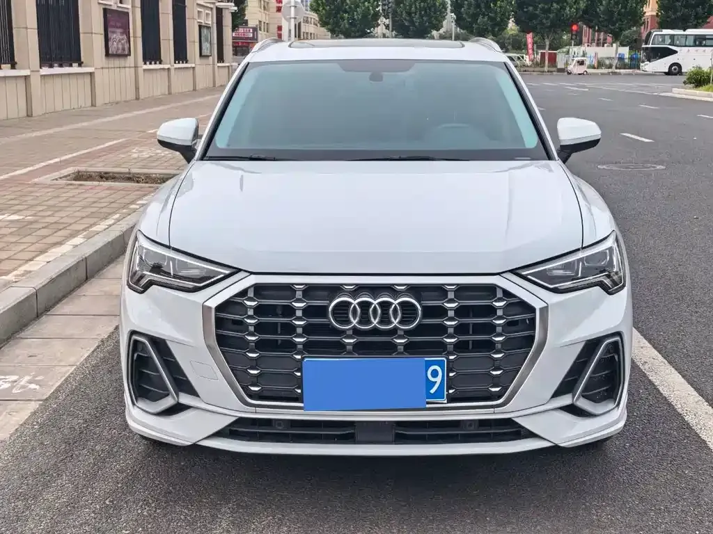 Audi Q3 — фото 4