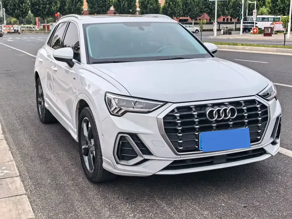 Audi Q3 — фото 3