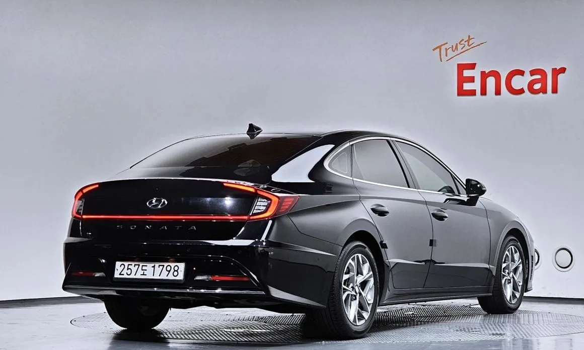 Hyundai Sonata 2022 из KR, фото 3