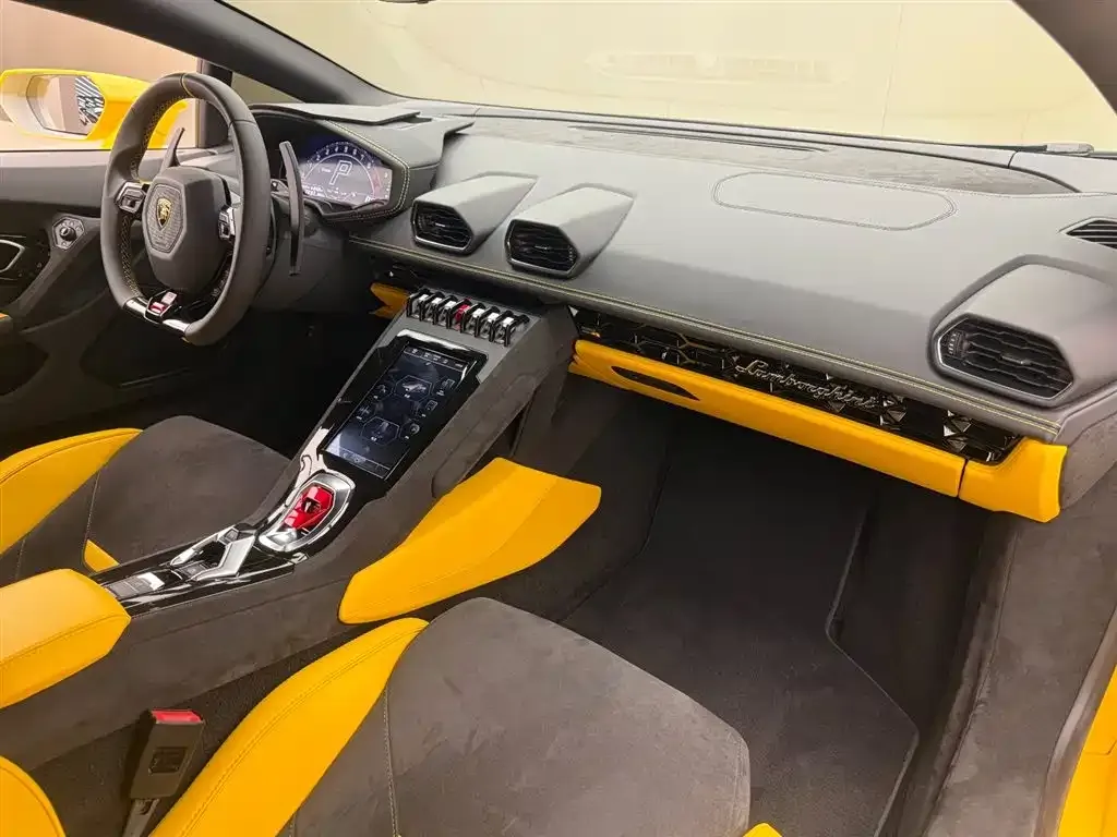 Lamborghini Huracan — фото 10