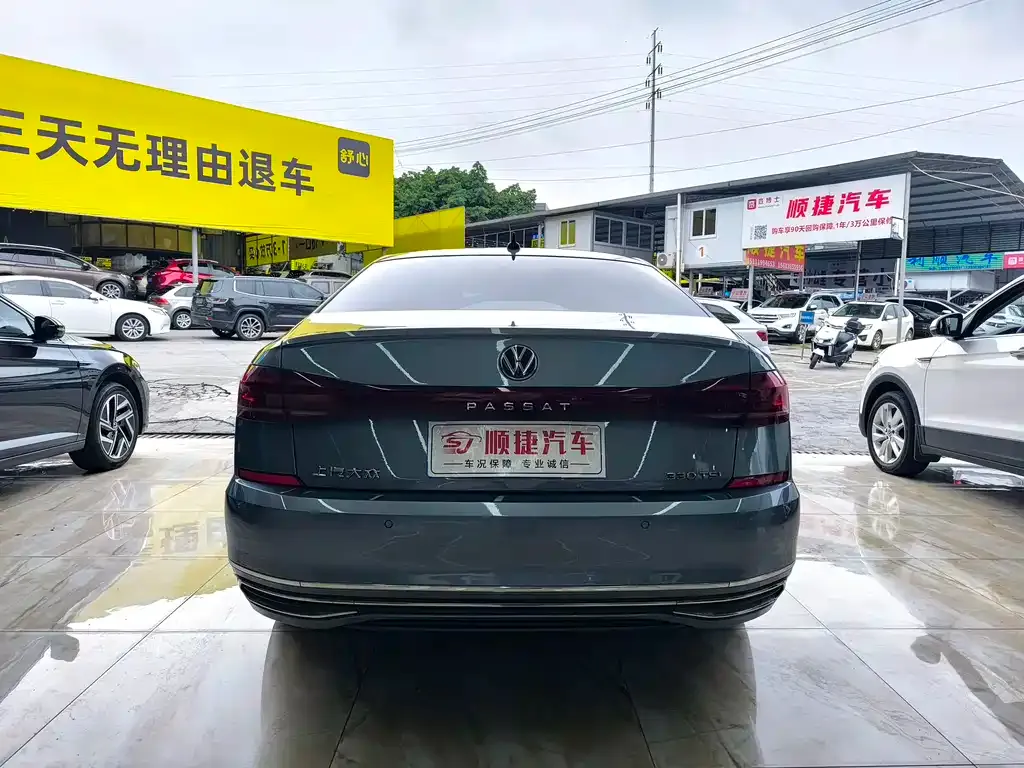 Volkswagen Passat — фото 6