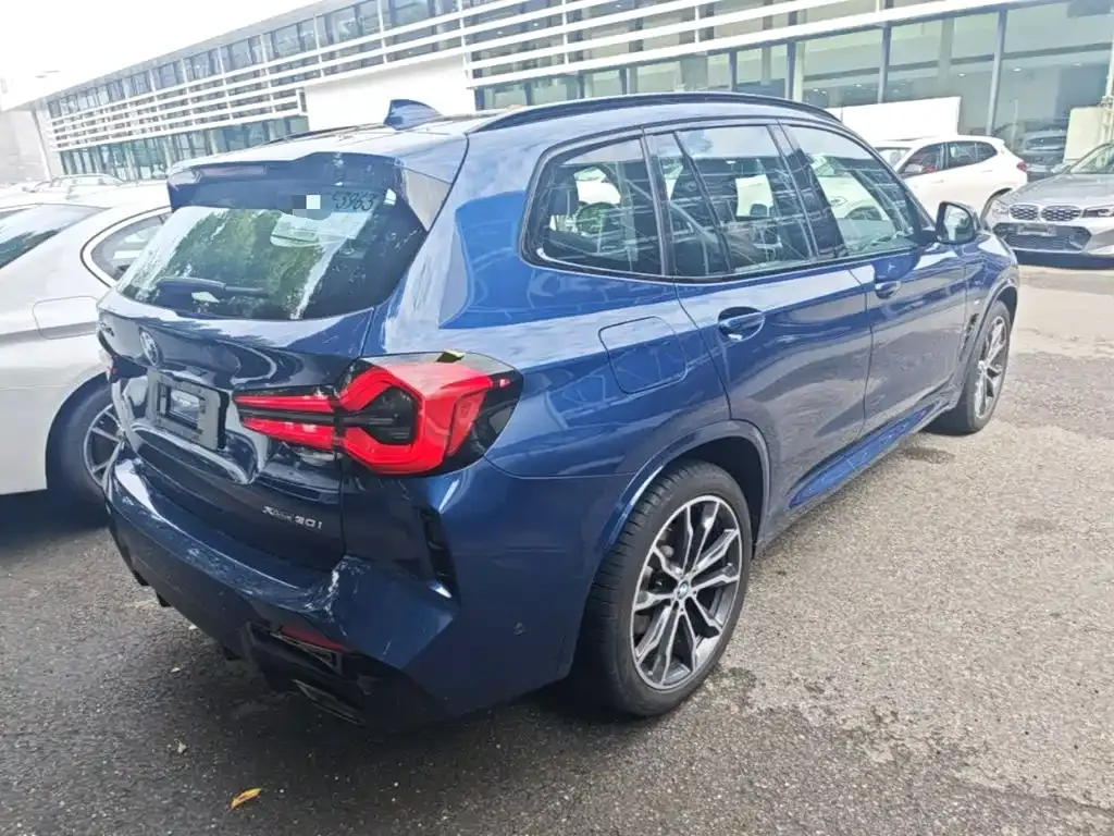 BMW X3 — фото 10