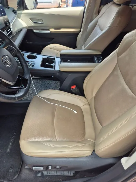 Toyota Sienna 2021 из KR, фото 2