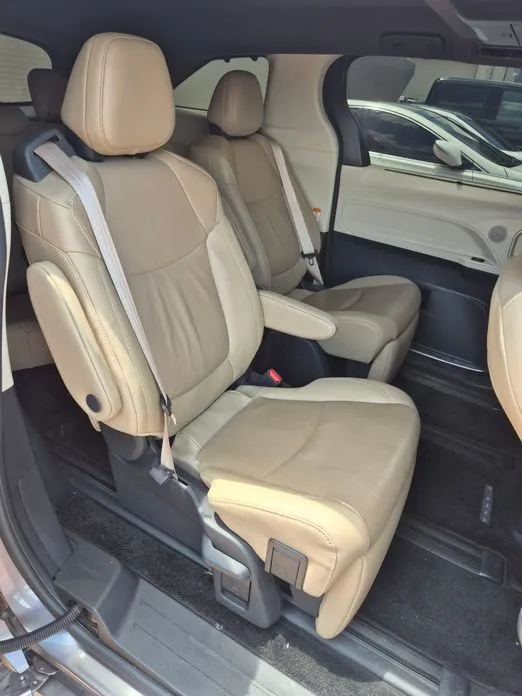 Toyota Sienna 2021 из KR, фото 5