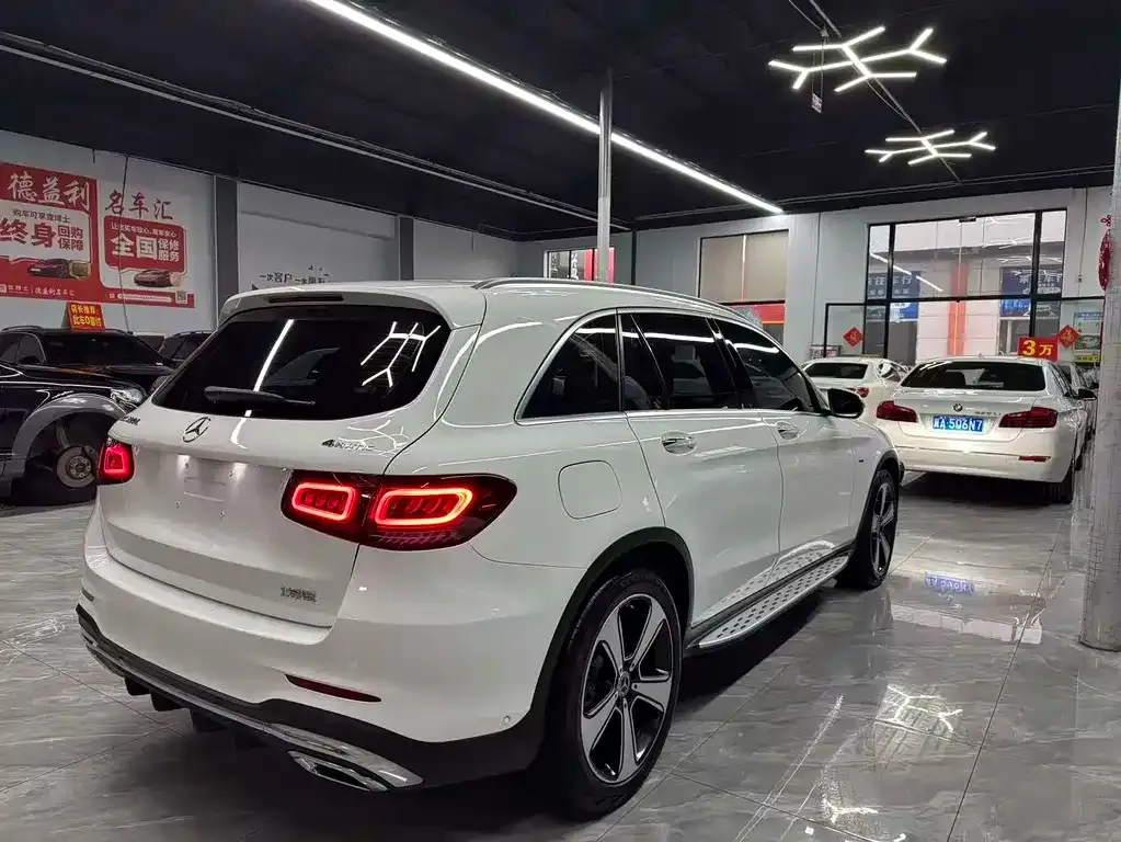 Mercedes-Benz GLC — фото 6