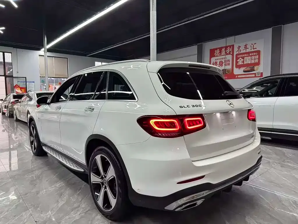 Mercedes-Benz GLC — фото 10