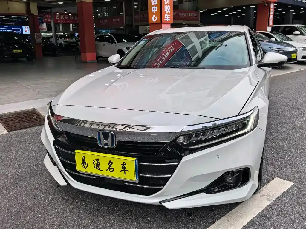 Honda Accord — фото 3