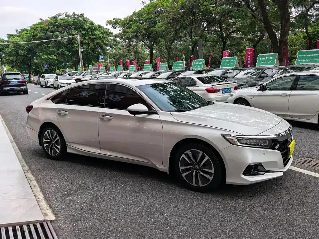 Honda Accord — фото 4