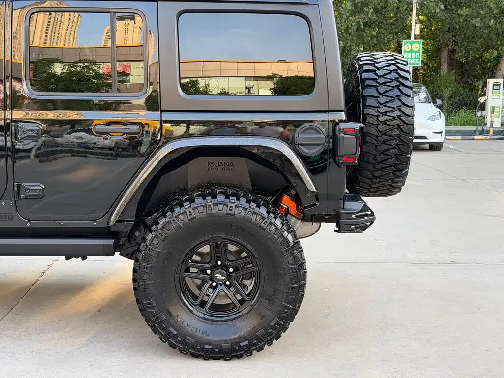 Jeep Wrangler — фото 3