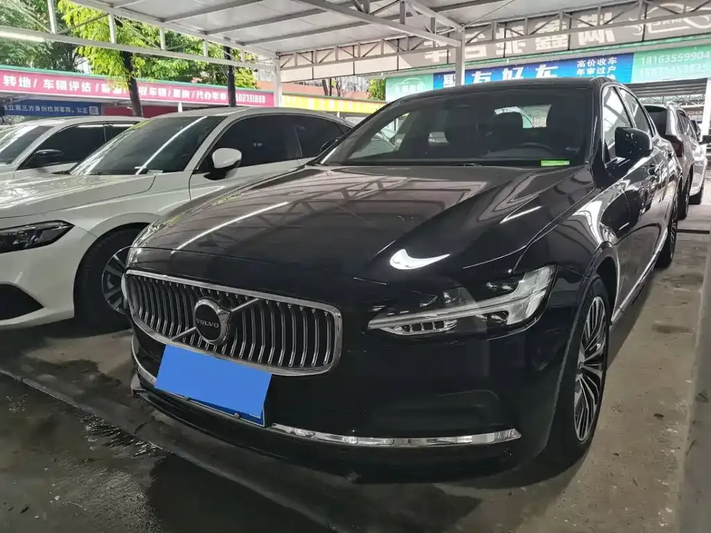 Volvo S90 — фото 1