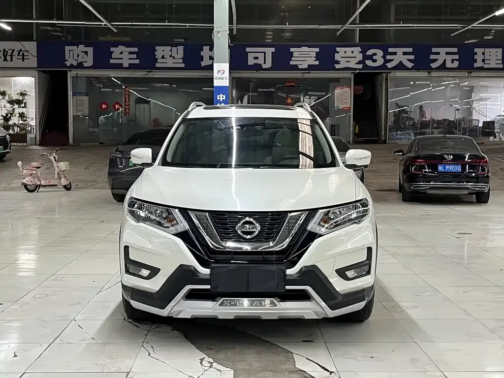 Nissan X-Trail — фото 10