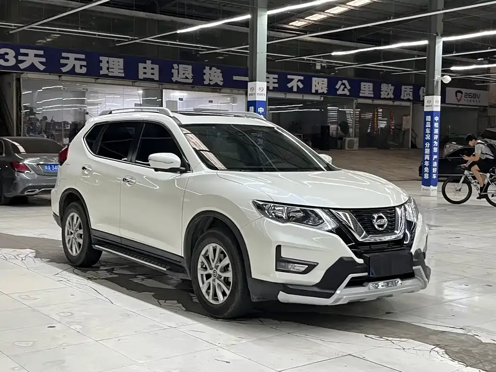 Nissan X-Trail — фото 6