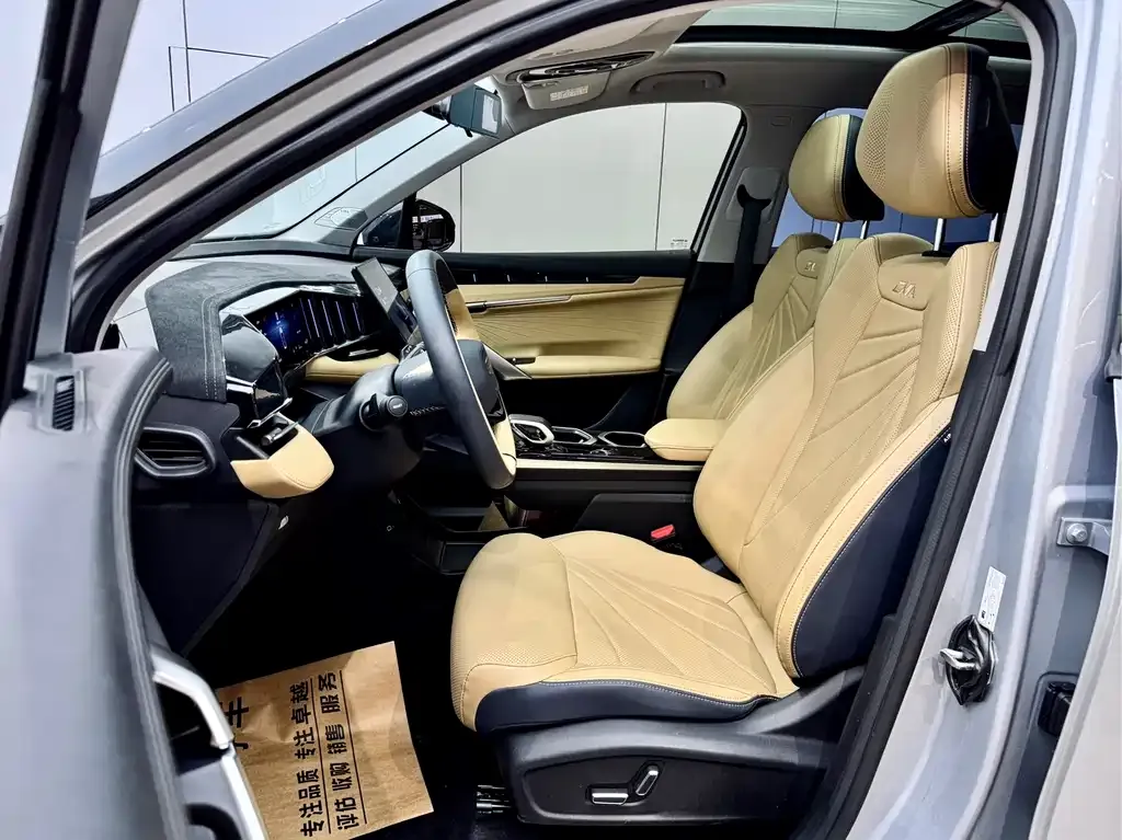 Geely Boyue L 2024 из CN, фото 8