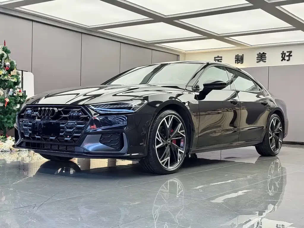 Audi A7L — фото 1