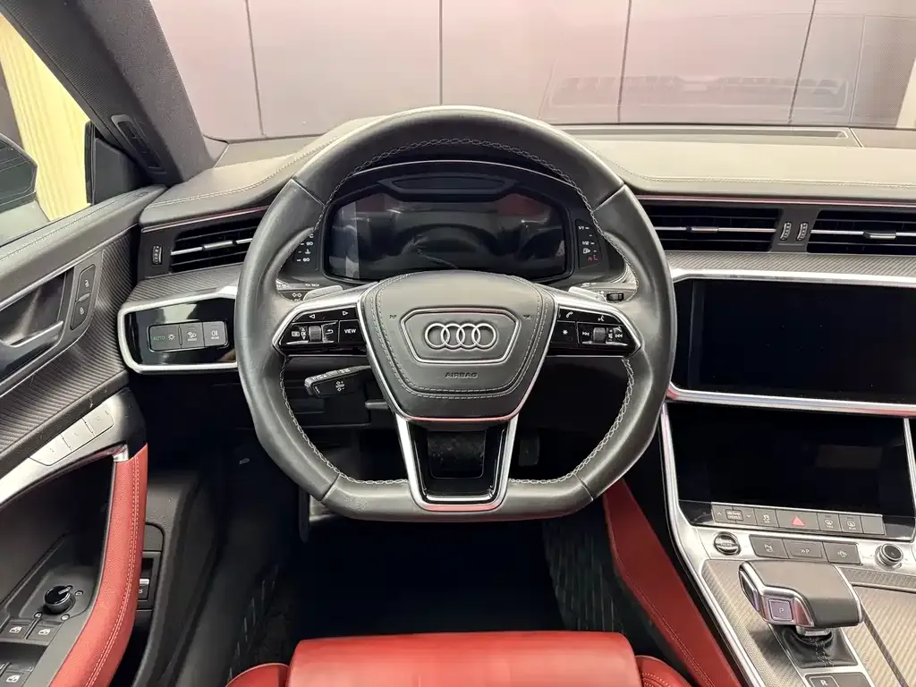 Audi A7L — фото 9