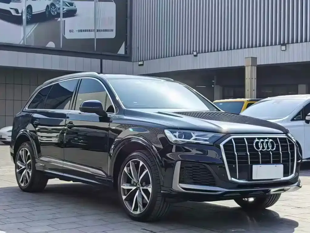 Audi Q7 — фото 8
