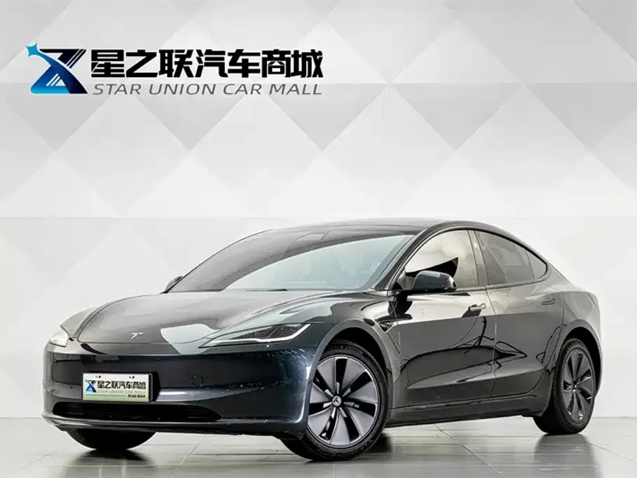 Tesla Model 3 — фото 1