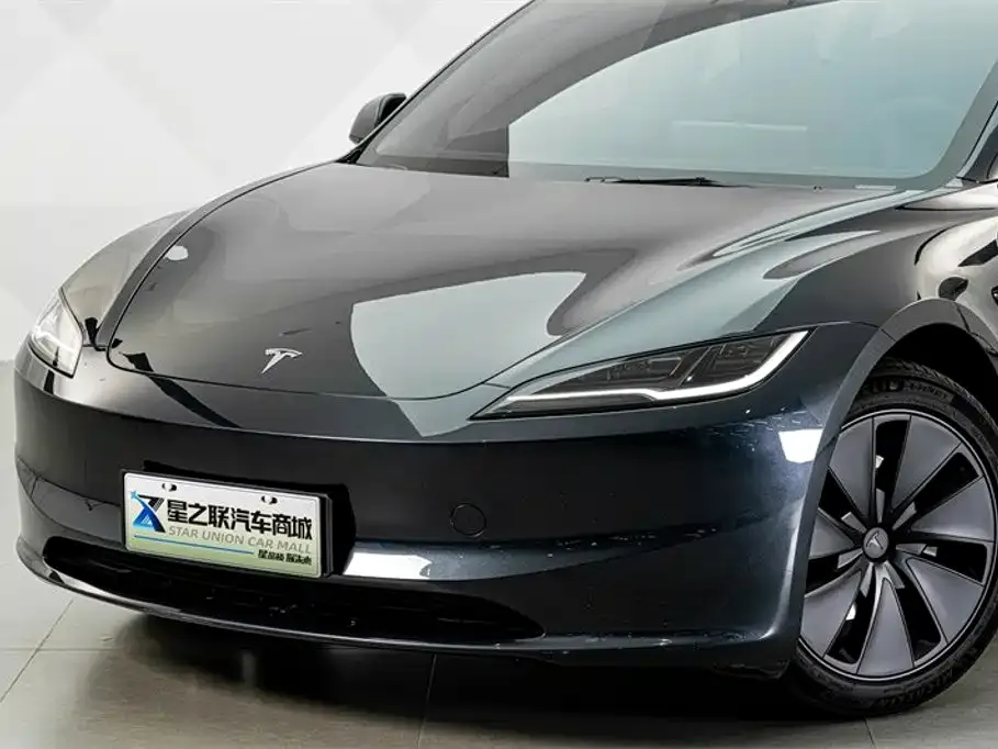 Tesla Model 3 — фото 2