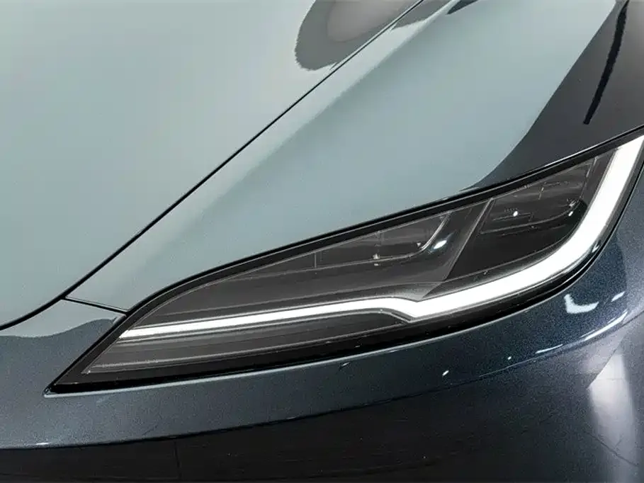 Tesla Model 3 — фото 6