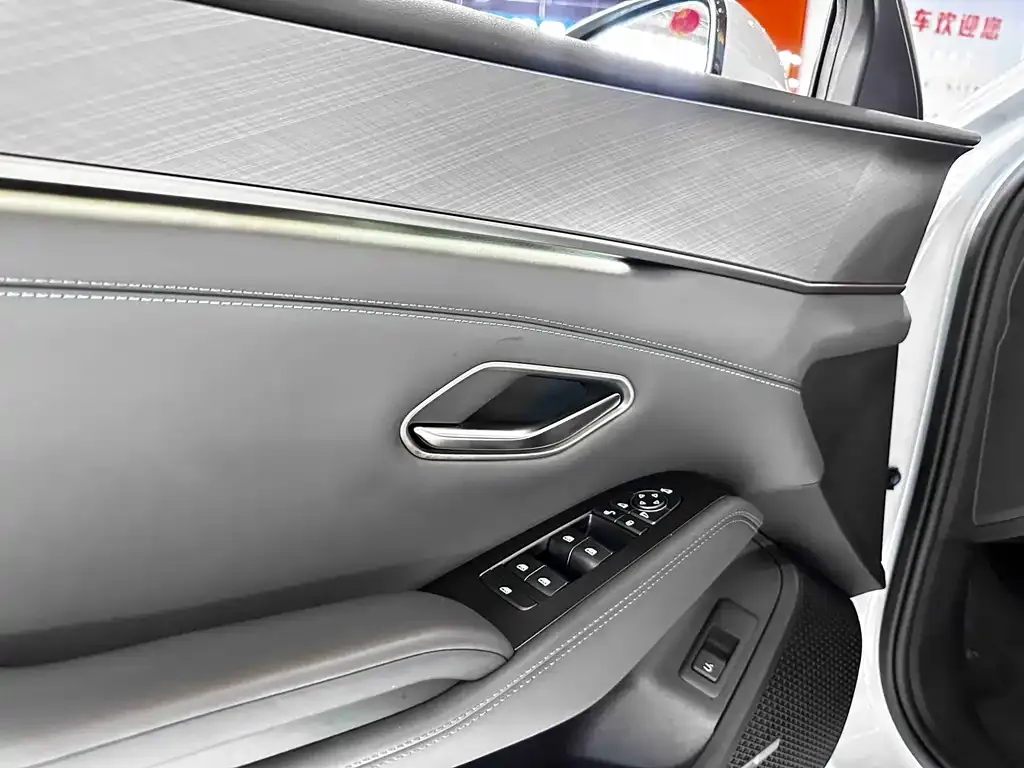 BYD Qin L — фото 4