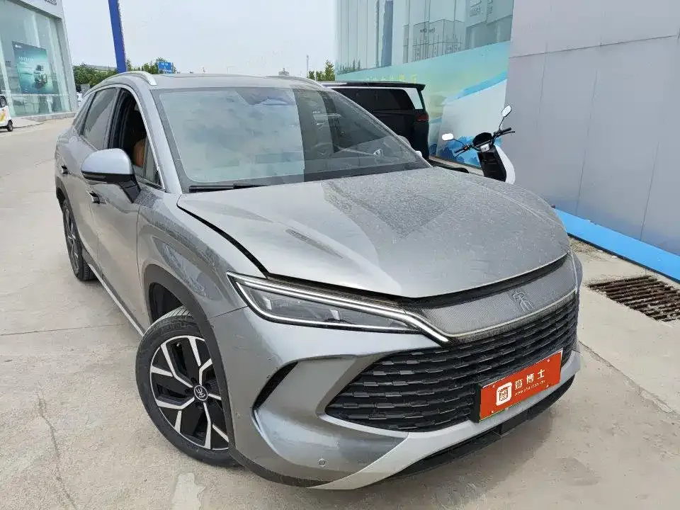 BYD L DM-i — фото 7