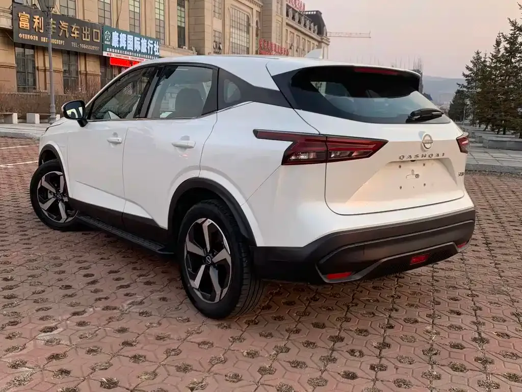 Nissan Qashqai — фото 9