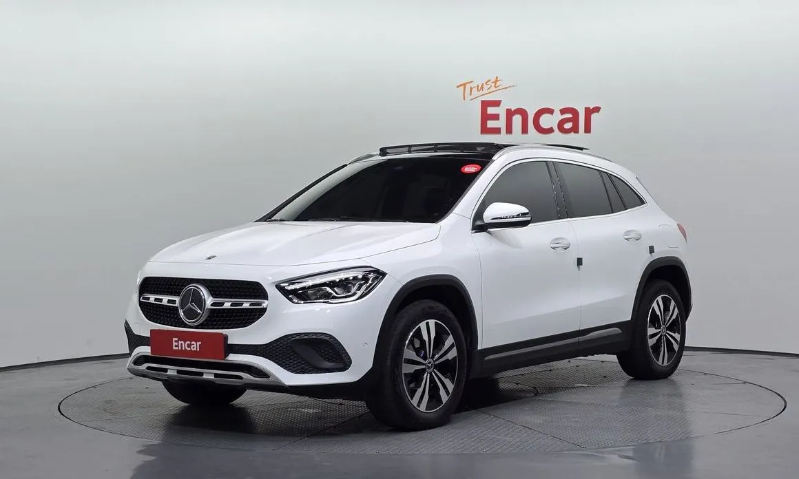 Mercedes-Benz GLA-Class