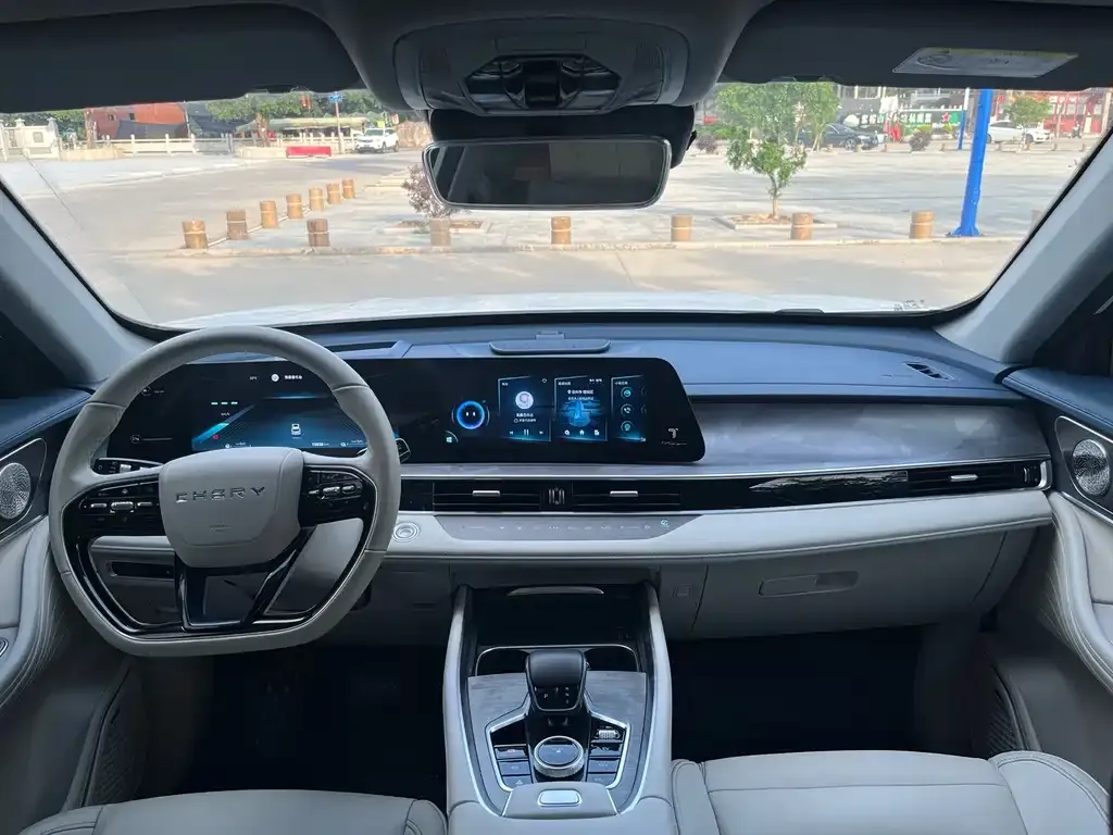 Chery Tiggo 8 PRO NEV — фото 10