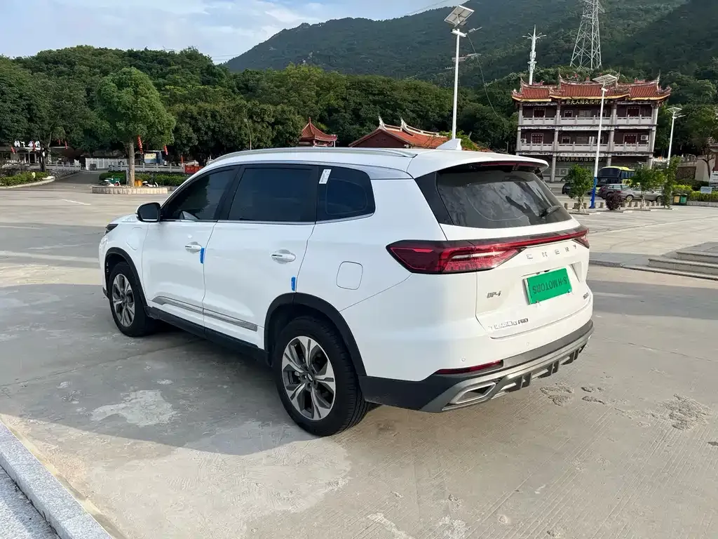 Chery Tiggo 8 PRO NEV — фото 9