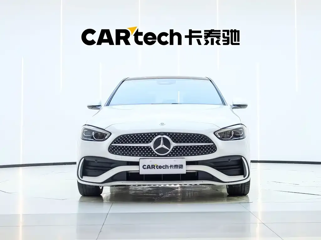 Mercedes-Benz C-Class — фото 1