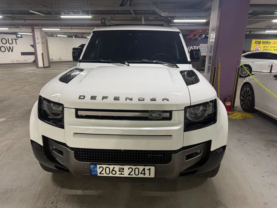Land Rover Defender
