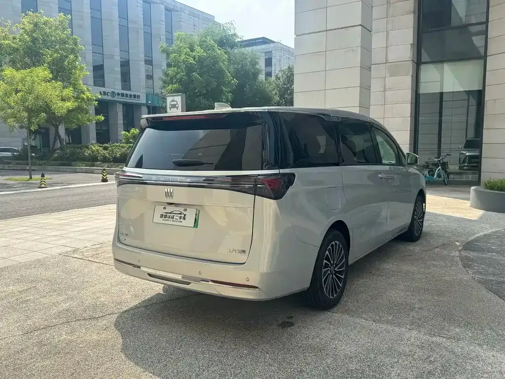Buick GL8 Hybrid — фото 8