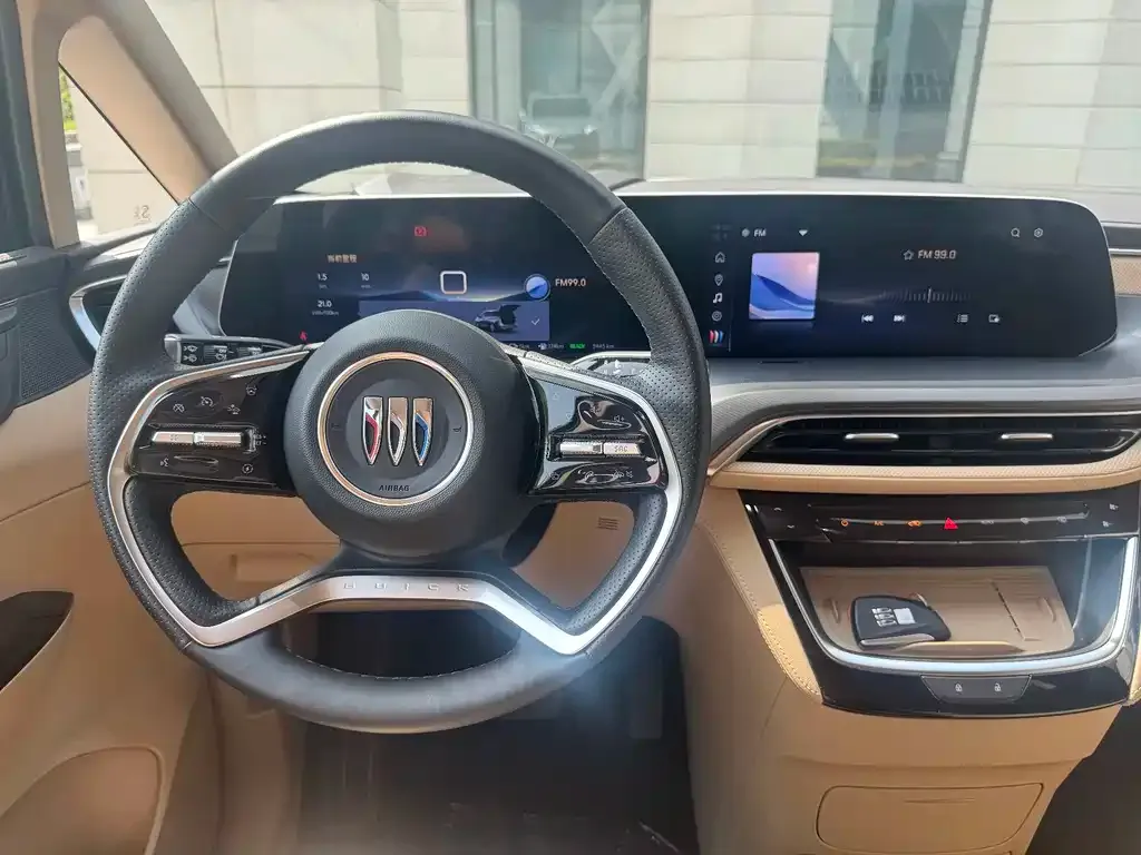 Buick GL8 Hybrid — фото 6