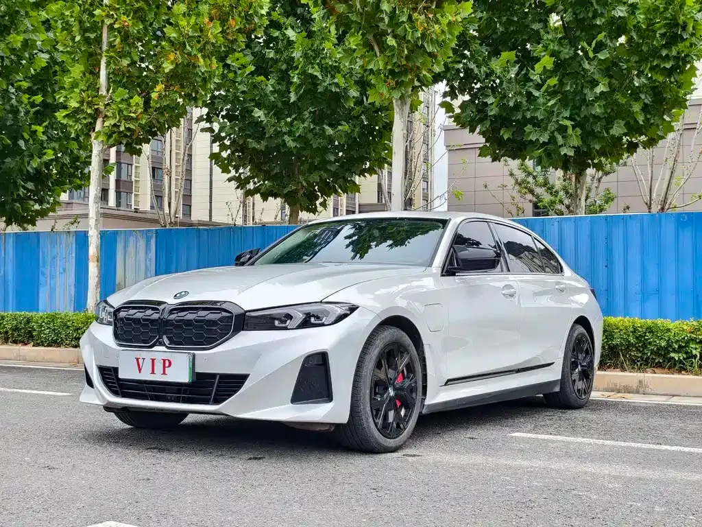 BMW i3 — фото 1