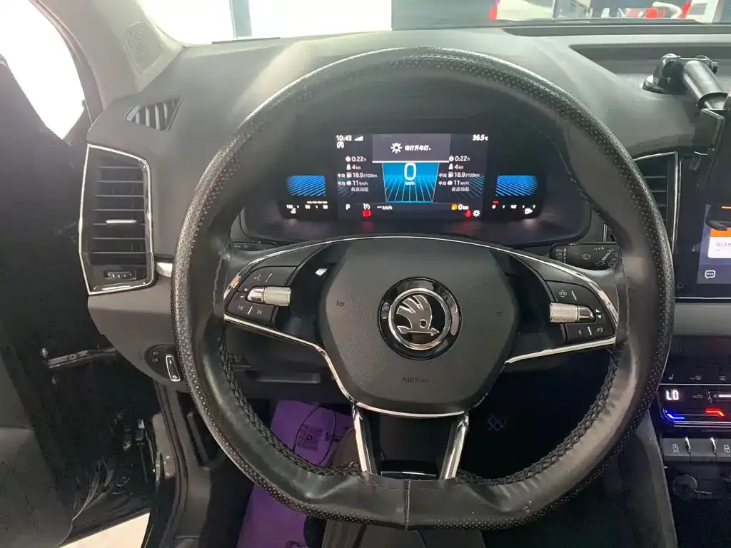 Skoda Karoq — фото 7