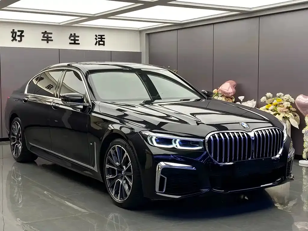 BMW 7 Series — фото 10