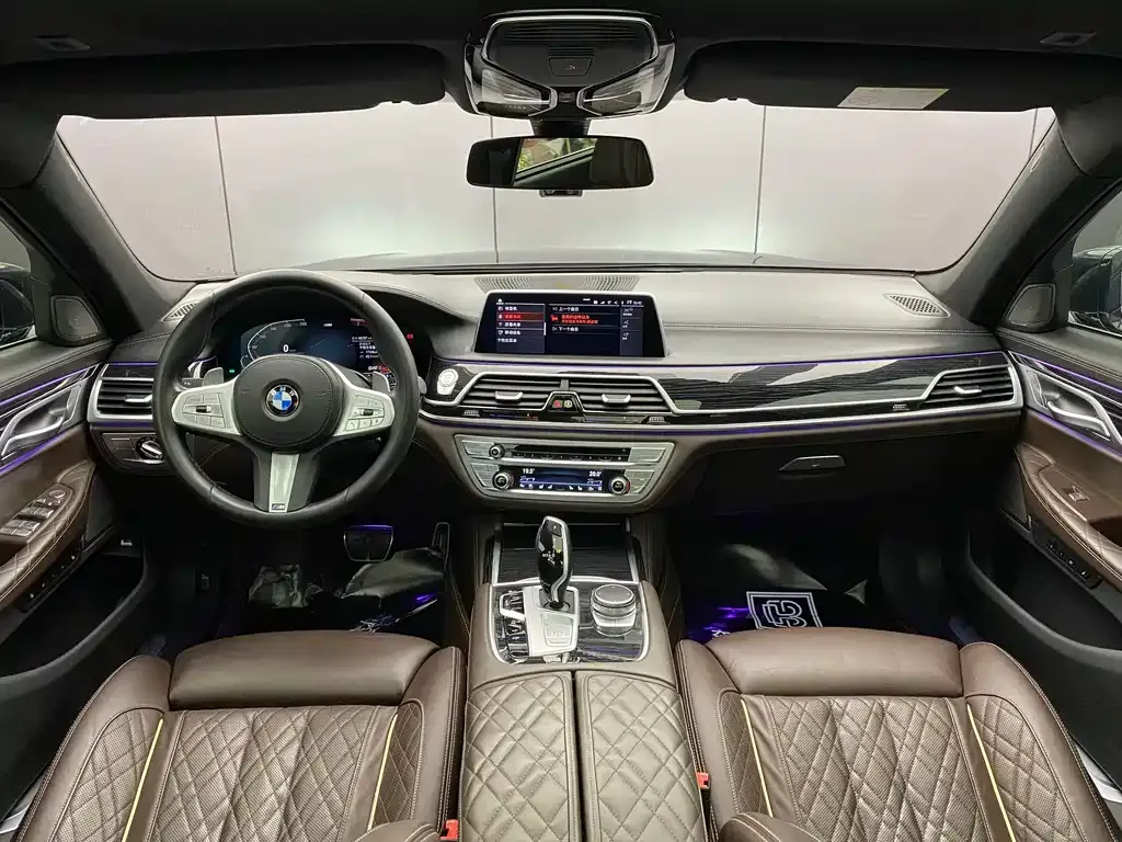 BMW 7 Series — фото 4