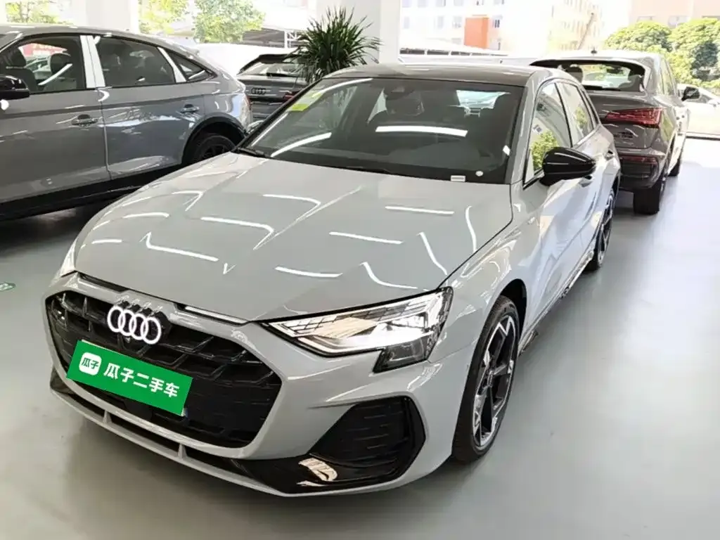 Audi A3 — фото 1