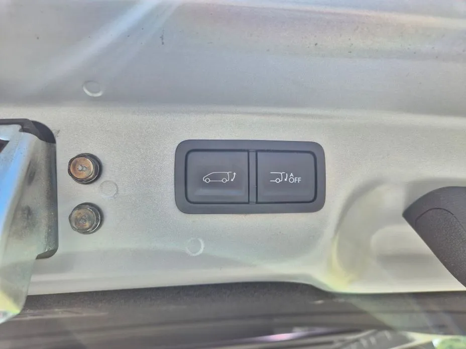 Hyundai Staria — фото 2