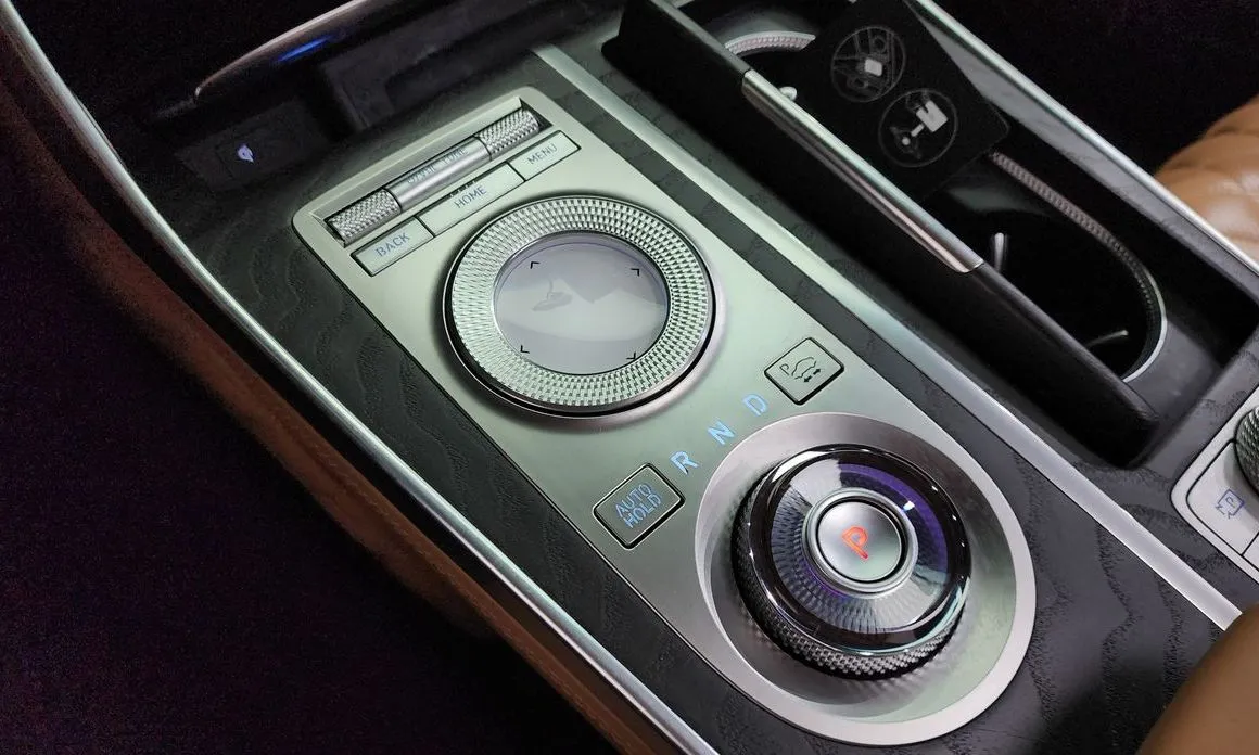 Genesis GV80 — фото 9