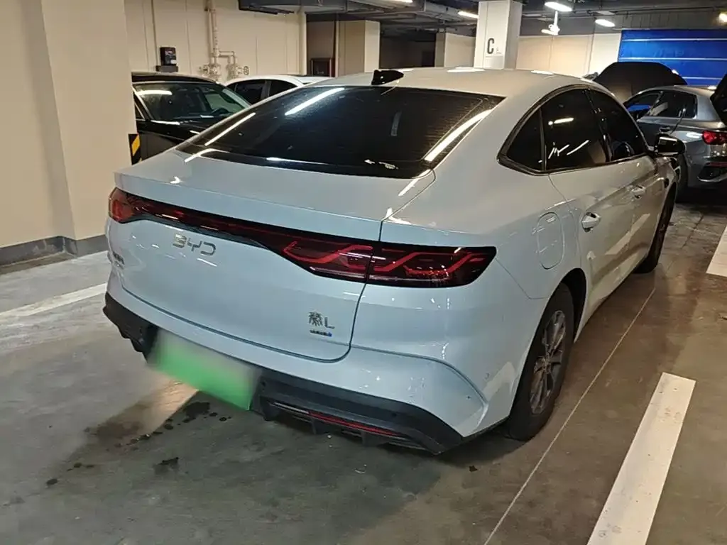 BYD Qin L — фото 8