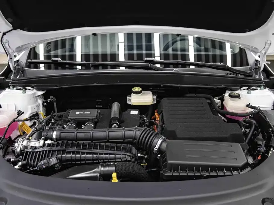BYD Seal 05 DM-i — фото 10
