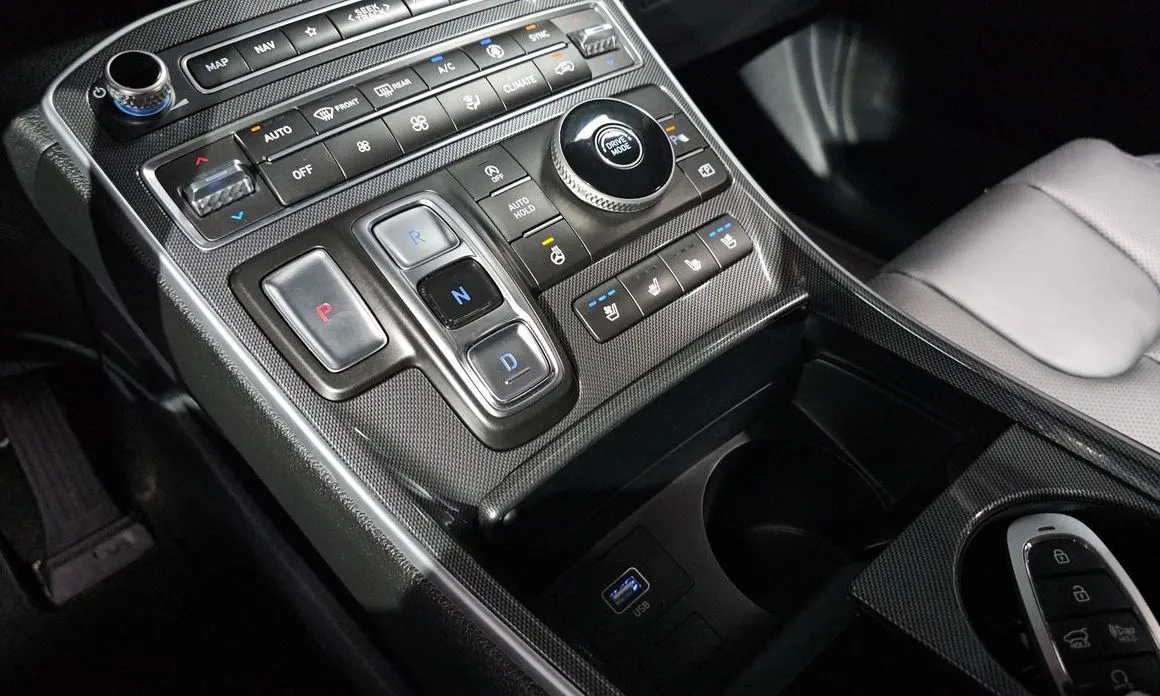 Hyundai Santafe — фото 8