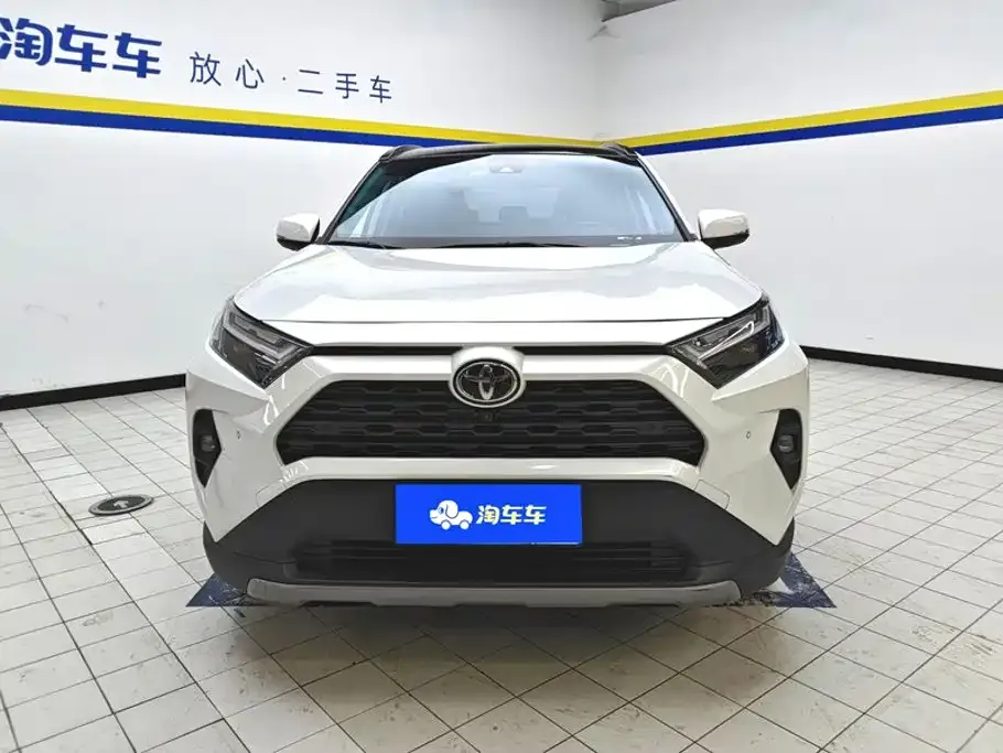 Toyota RAV4 — фото 6