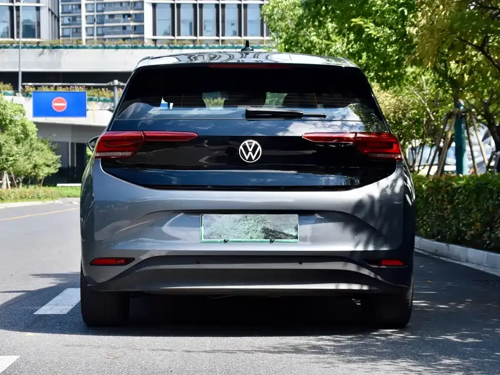 Volkswagen ID.3 — фото 8