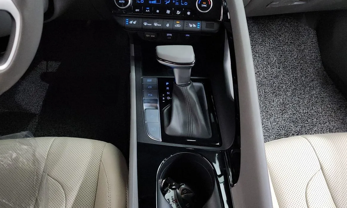 Hyundai AVANTE — фото 7