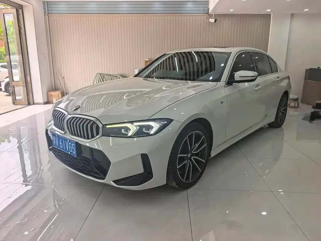 BMW 3 Series — фото 1