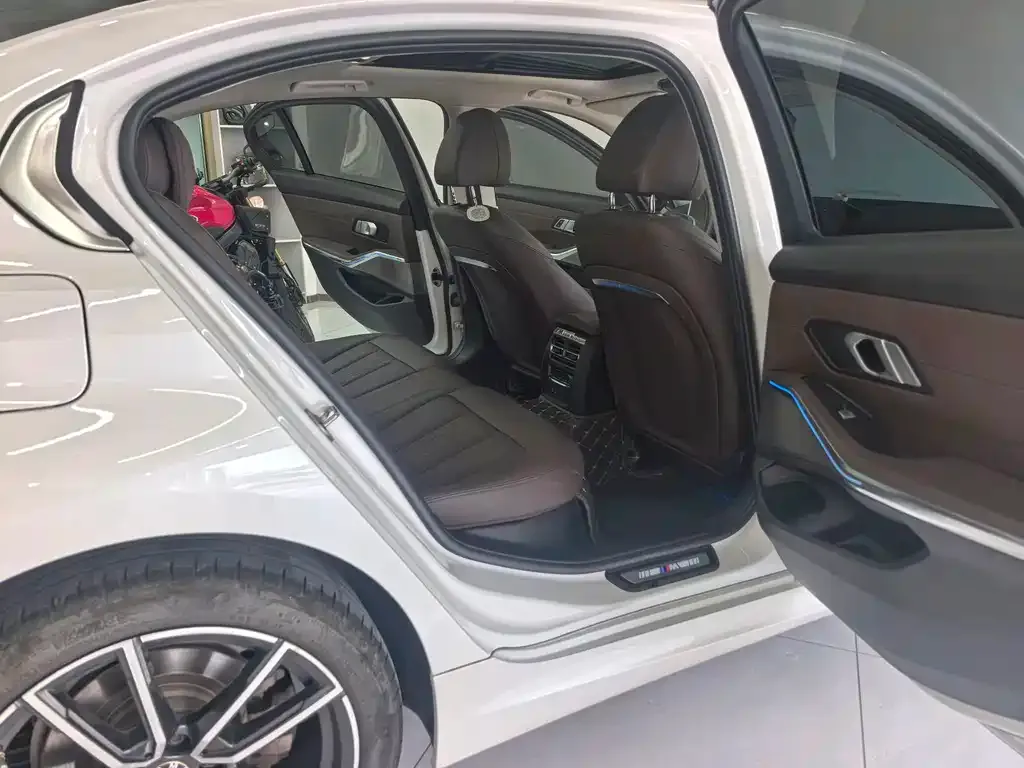 BMW 3 Series — фото 10
